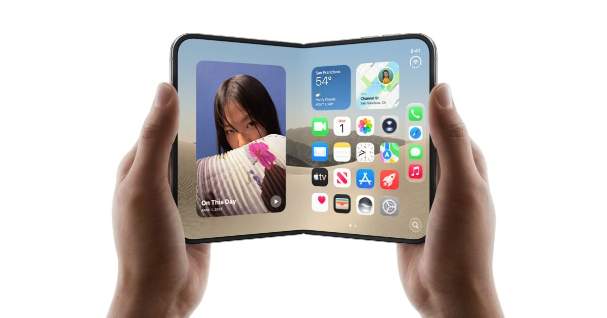 Apple 官方配图：双手展开使用 iPhone Duo