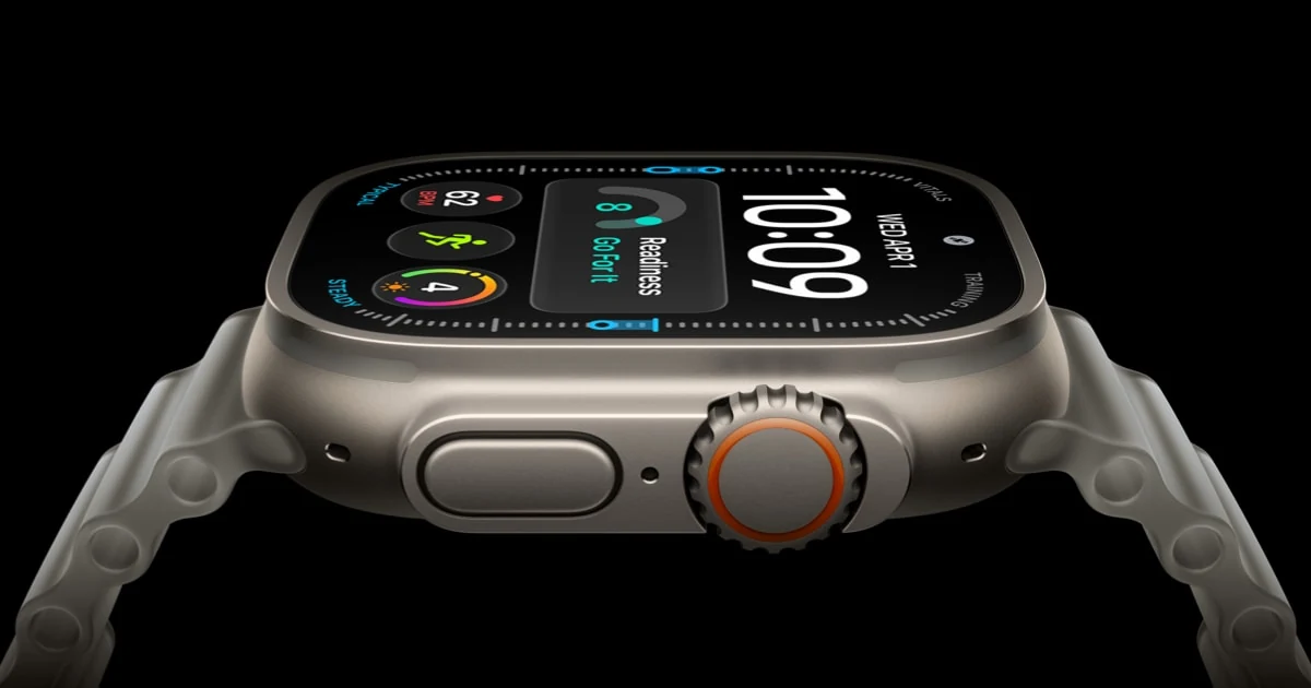 Apple 官方配图：Apple Watch Ultra 4 的表壳、按钮与表带